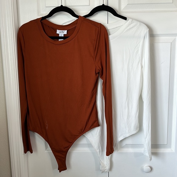 Tops - Long sleeve bodysuits sz. L / XL bundle or singles